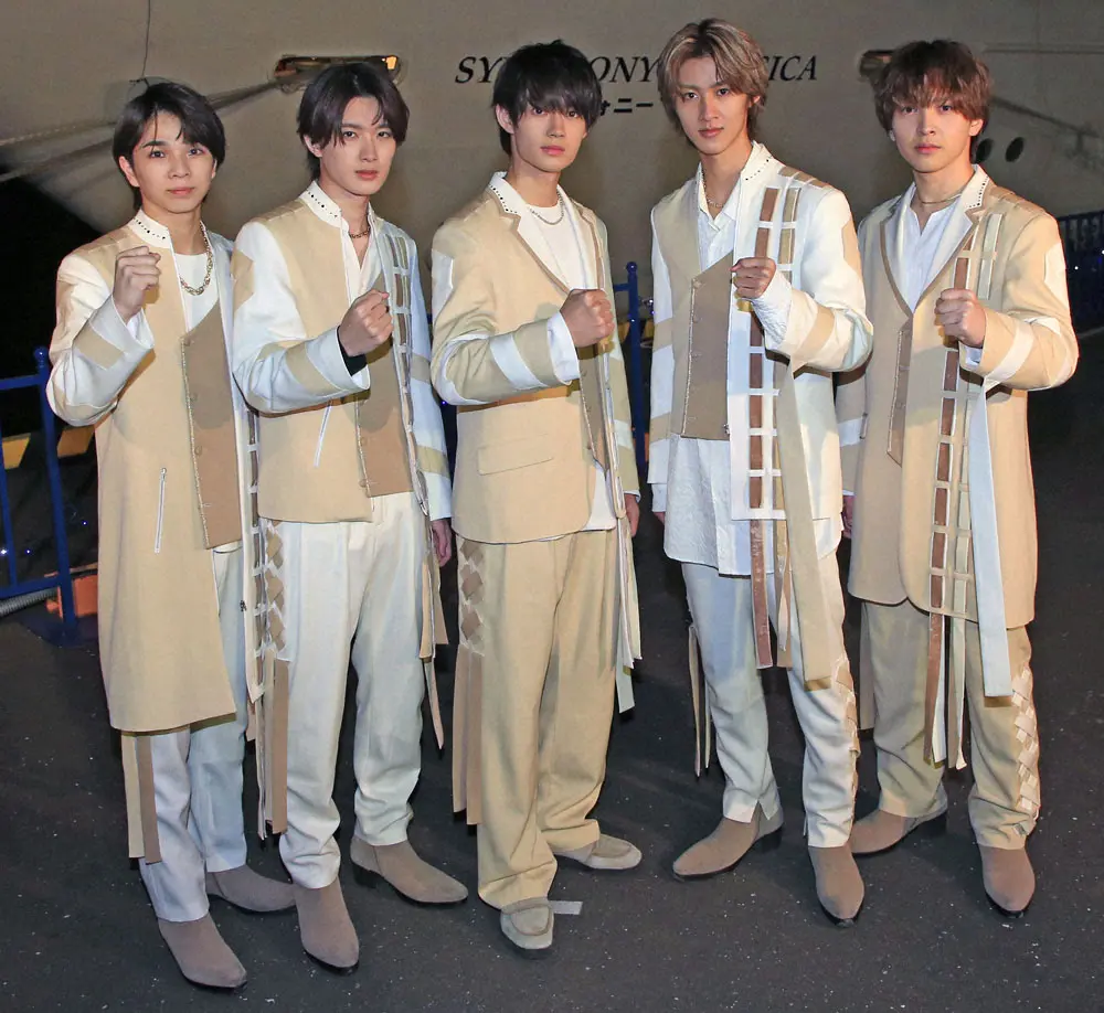 M！LKの（左から）塩﨑太智、山中柔太朗、佐野勇斗、曽野舜太、吉田