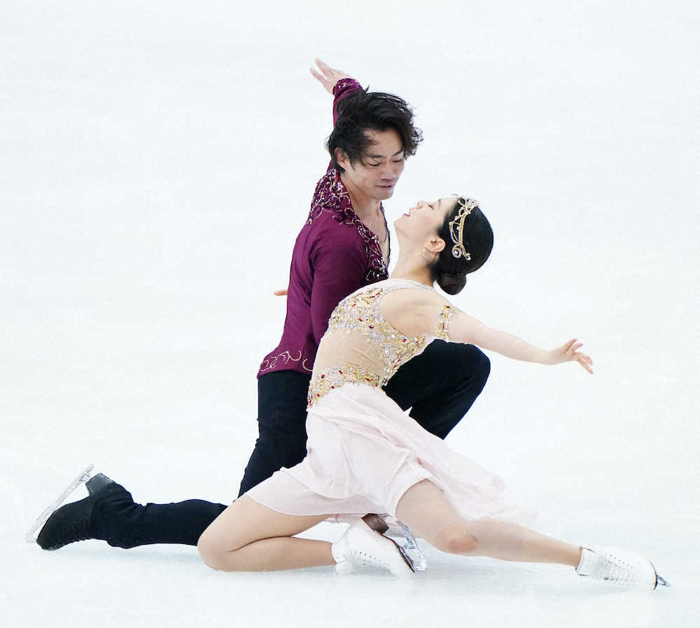 村元哉中・高橋大輔組は2位 村元「大ちゃんが100％、守ってくれた