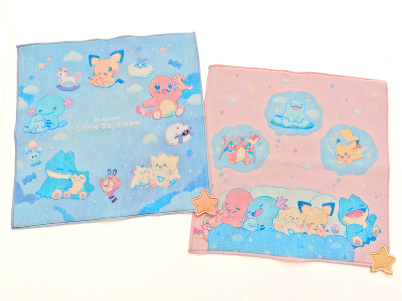 トレーナーからもらったぬいぐるみと遊ぶポケモンたちのグッズ「Little