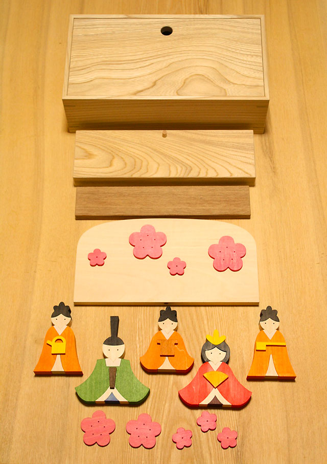 お雛様 木箱入り 時代もの お雛様ボックス 森林工芸館｜コンパクトな