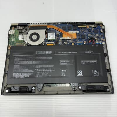 パソコン修理の持ち込みはPC堂へ！バッテリー膨張したパソコンの修理