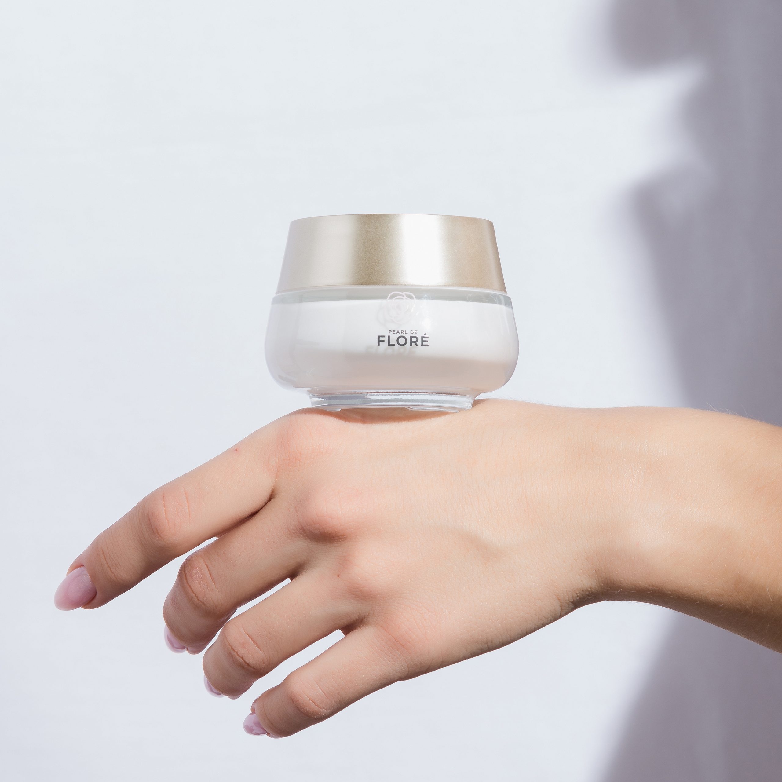 Le Rose Night Hydration Therapy - Pearl De Flore