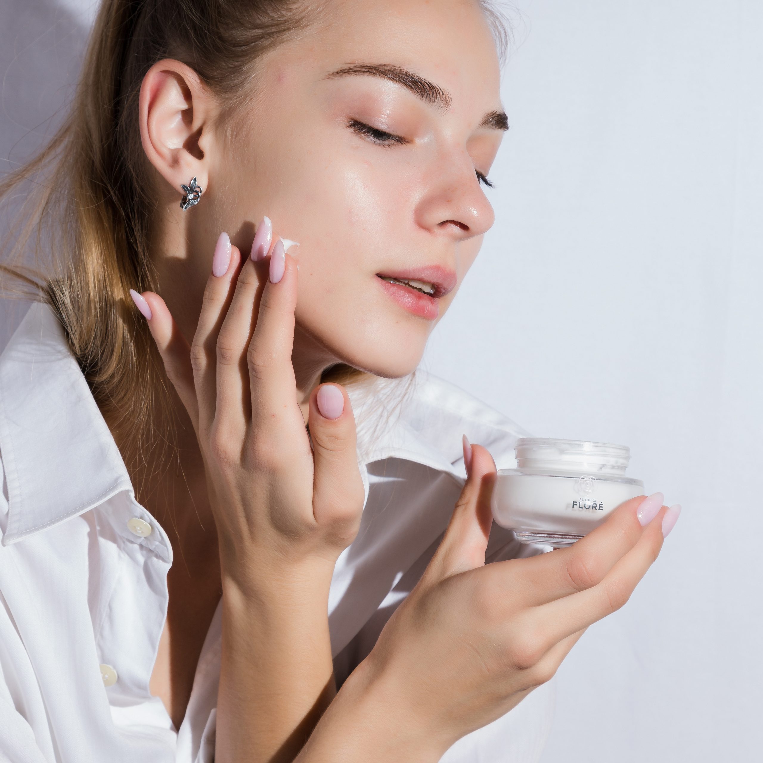 Le Rose Night Hydration Therapy - Pearl De Flore