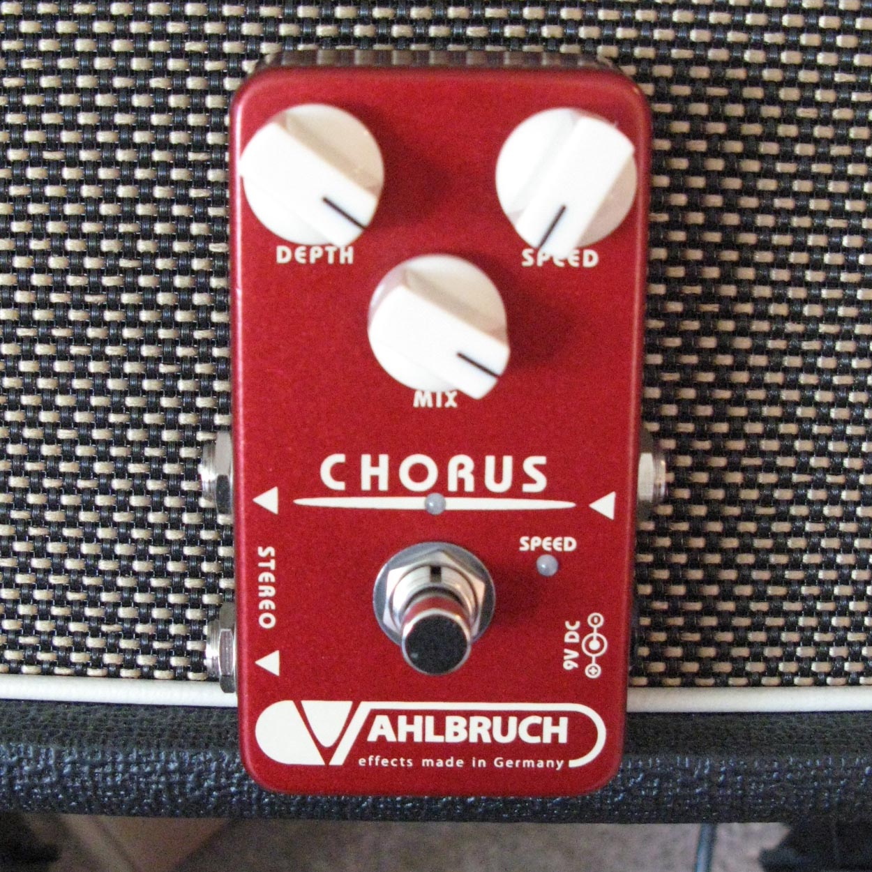 Vahlbruch Effects Stereo Chorus - Pedal of the Day