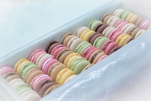 パティシエ向け】おすすめ本7選！定番の業界紙から専門書まで紹介