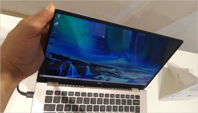 Inspiron 14-7490のカラーバリエーション【アイス・ベリー】