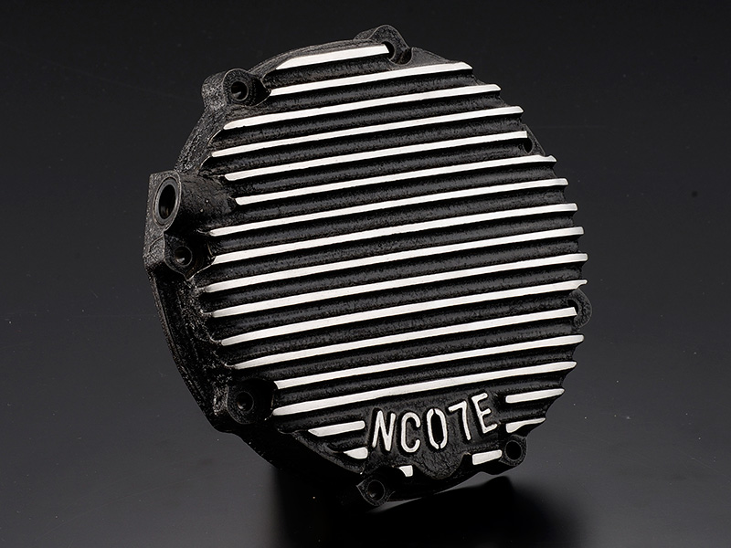 NC07クラッチカバー ブラック チヂミ塗装 フィン出し / パステルロード