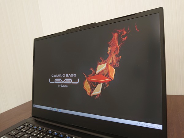 第11世代 インテル Core プロセッサー搭載薄型ノートPCをレビュー