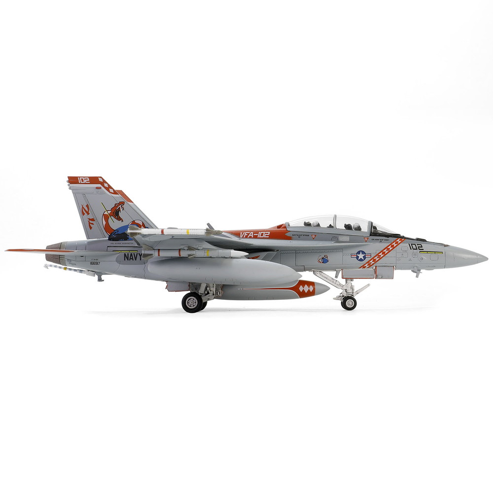 完成品 :: 飛行機 :: F/A-18F アメリカ海軍スーパーホーネット VFA-102