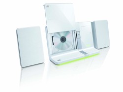 ビクター、iPad/iPhone/iPodドックを2基搭載したオーディオシステム