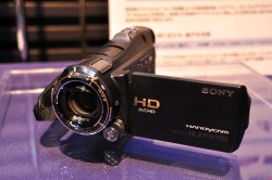 更新】ソニー、60p/24p記録対応“Handycam”「HDR-CX700V/CX560V」を発売