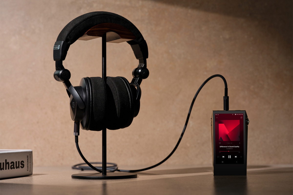 Astell&Kern、ULTRASONEとコラボした密閉型ヘッドホン「VIRTUOSO