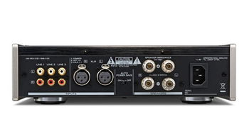 ついに登場、「501」のバランス対応プリメイン － ティアック「AX-501