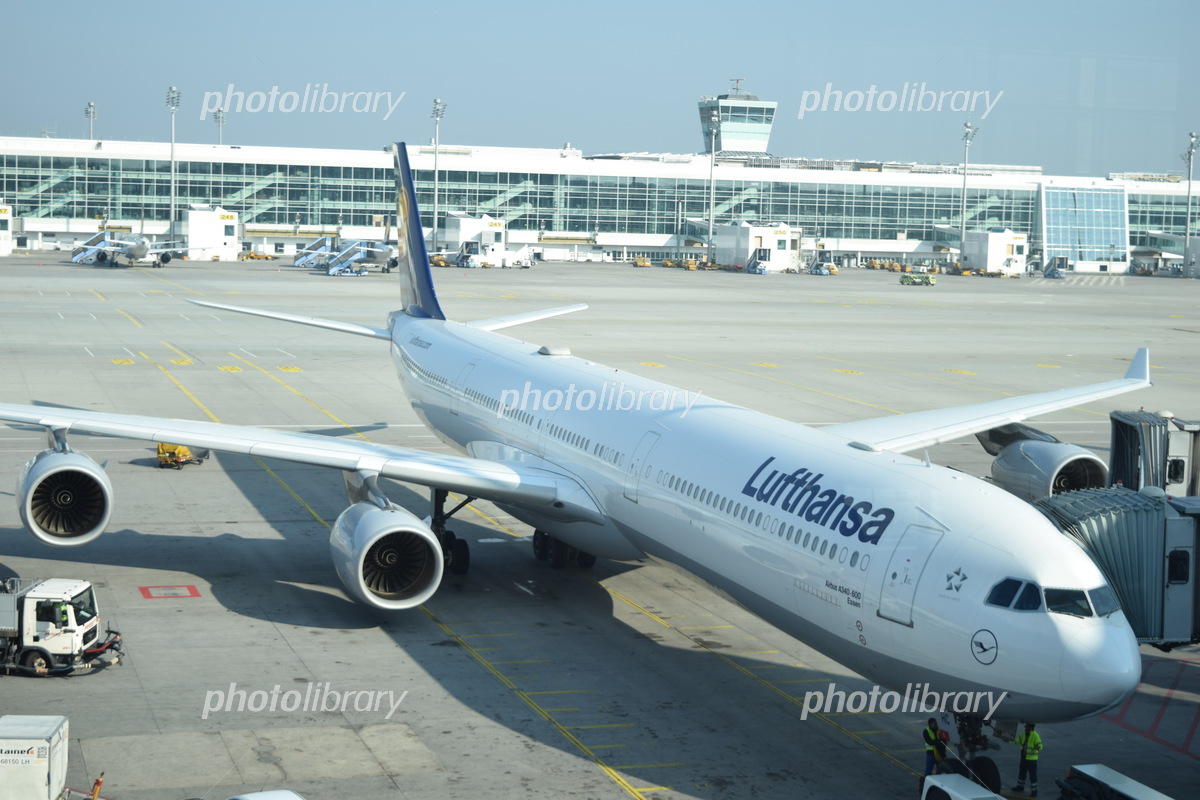 ルフトハンザドイツ航空のA340-600 写真素材 [5526491] - フォトライブ