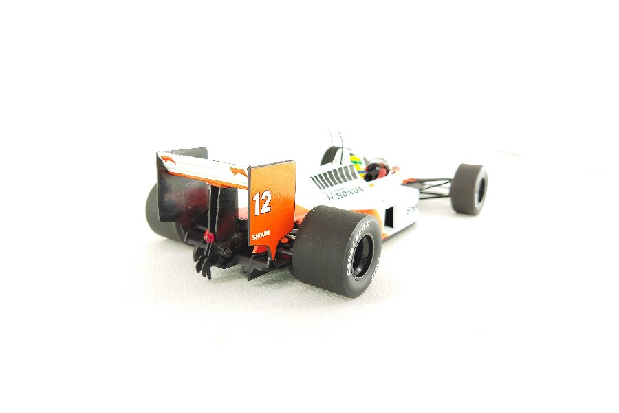 ミニチャンプス 1/18 マクラーレン MP4/4 アイルトンセナ入荷しました