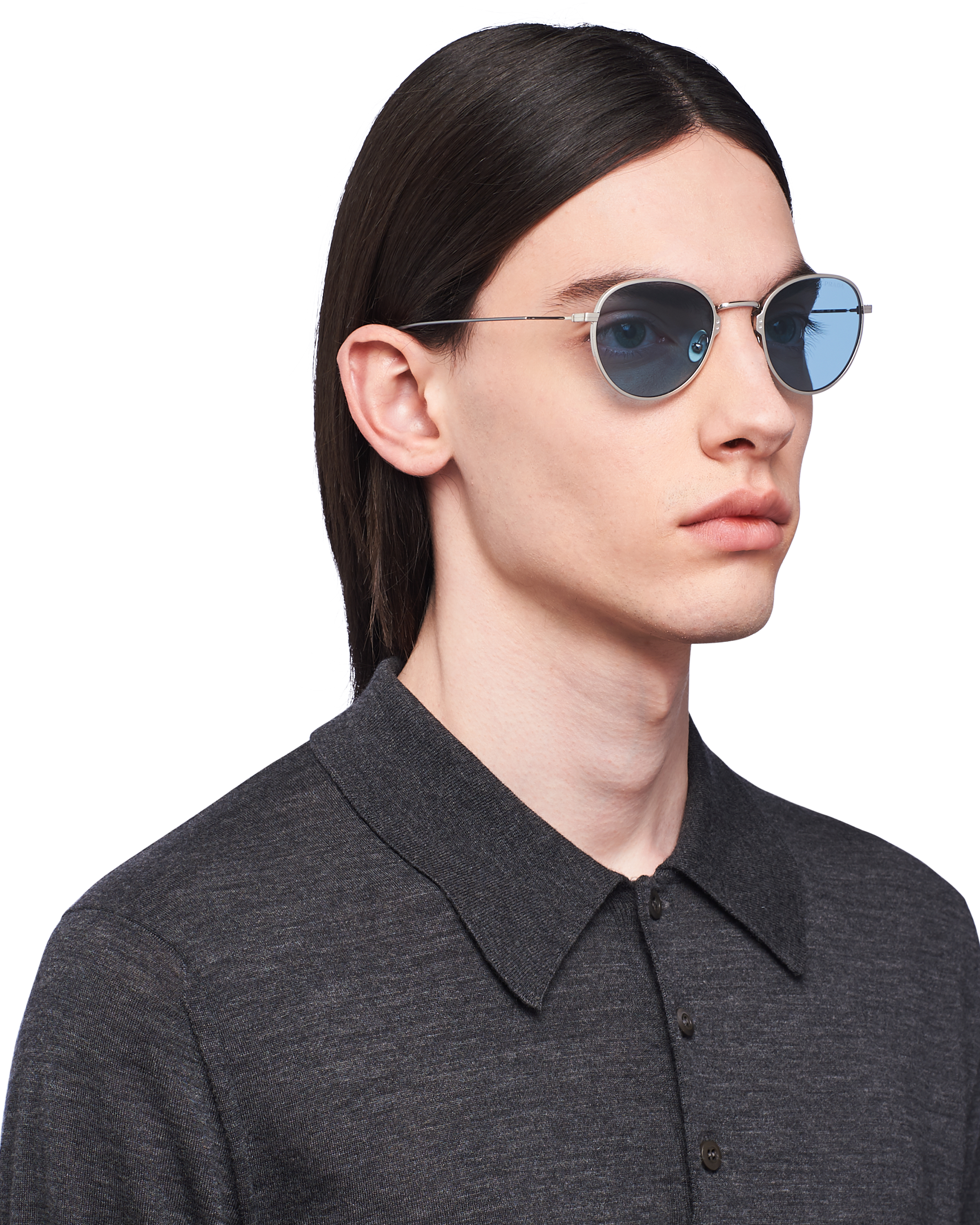 ドナウブルーレンズ プラダ アイウェアコレクション Made In Japan | PRADA