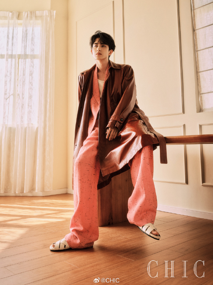 中国雑誌 小資CHIC 『小資CHIC Celebrity 2024年5月（敖瑞鵬、公式