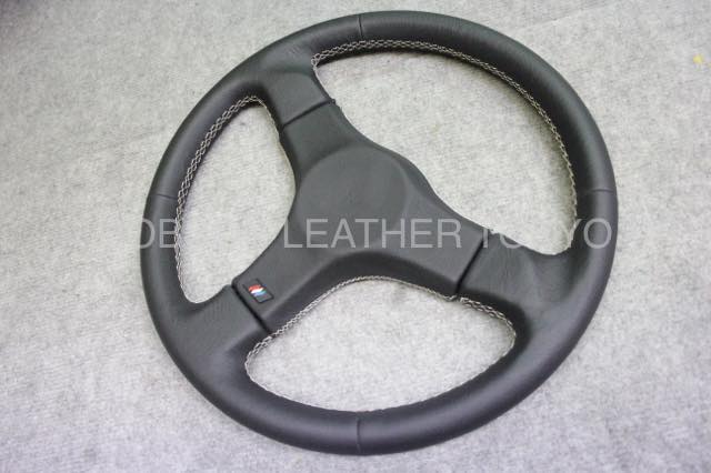 日産 スカイライン R31 GTS-R 純正ステアリングの本革張り替え | 本革