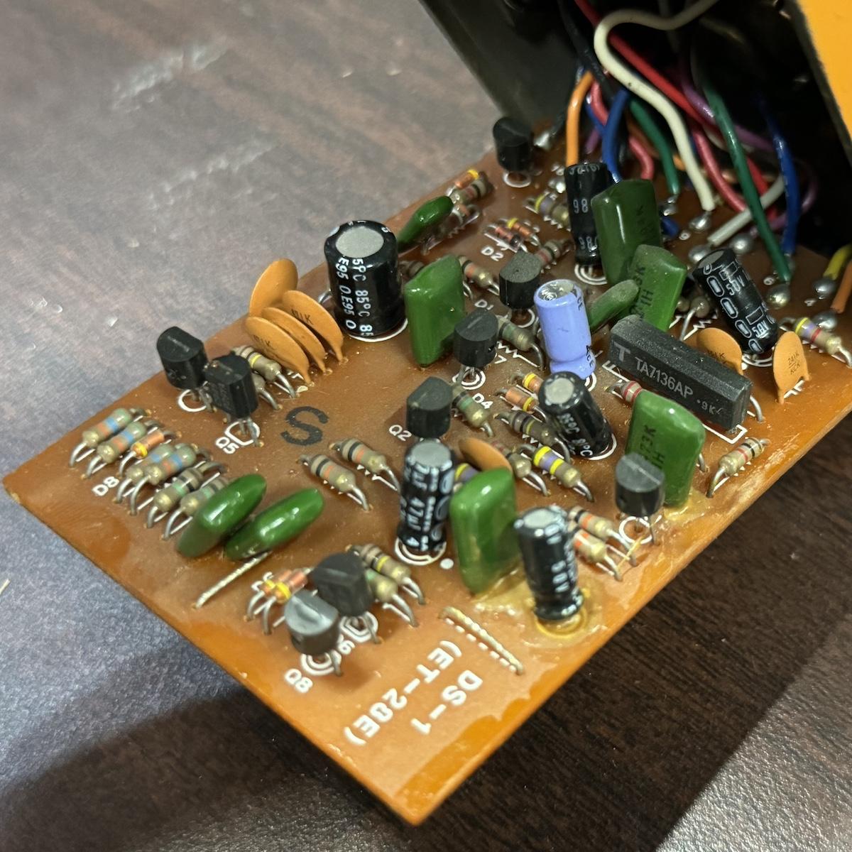 BOSS DS-1 1980年製 #9700 日本製 銀ネジ 動作OK BOSS DS-1【1980年製】 <ボス>｜平野楽器 ロッキン オンラインストア