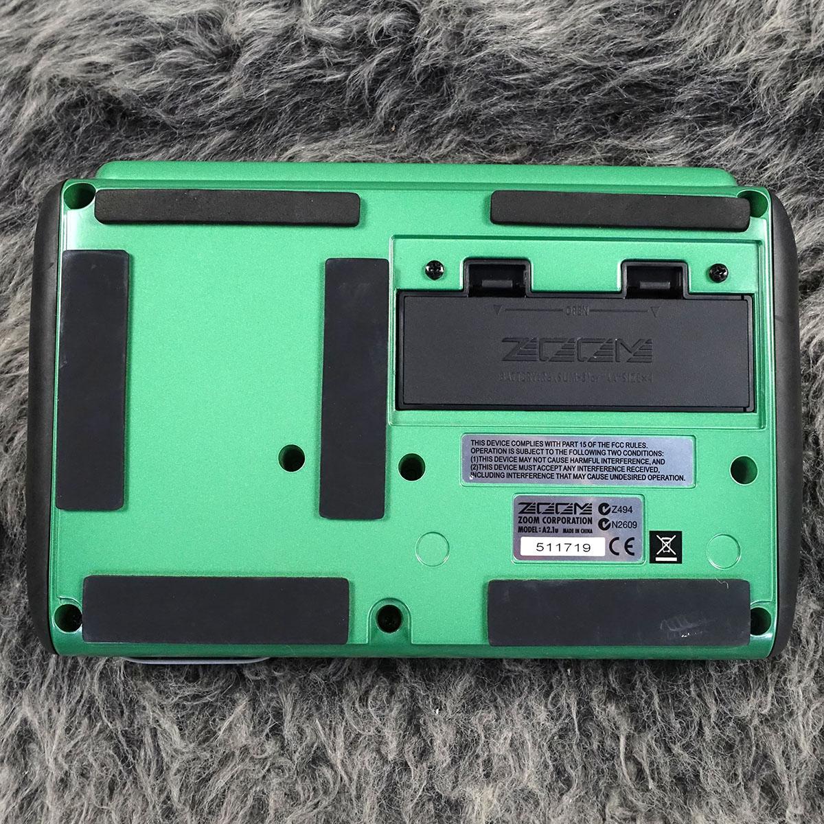 ZOOM A2.1u　アコースティックギター用マルチエフェクター Amazon | ZOOM アコースティックエフェクツペダル A2.1u