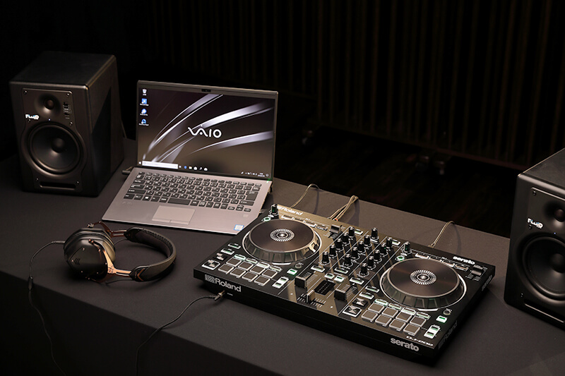 Roland DJ-202セットアップ手順 | Roland