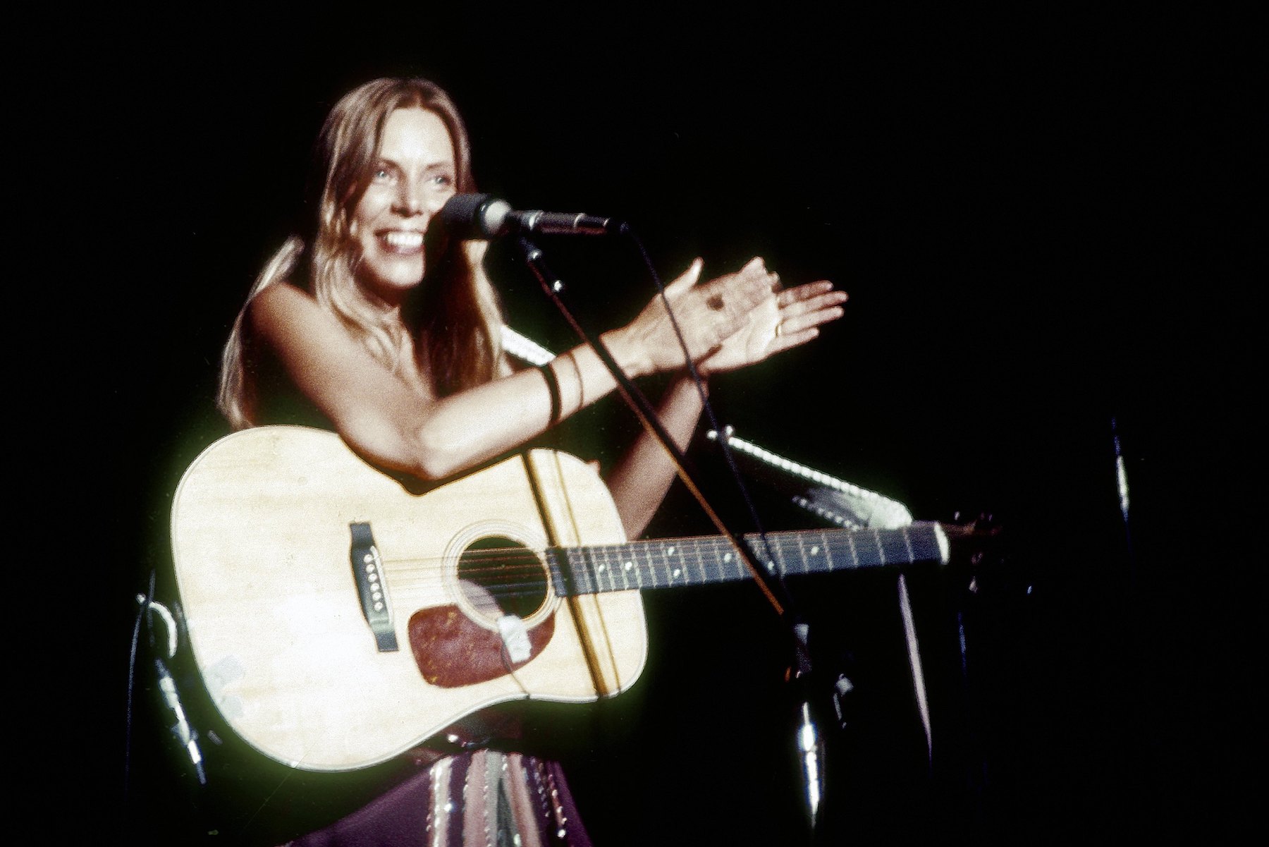 Joni Mitchell Announces Third Volume in 'Archives' Series