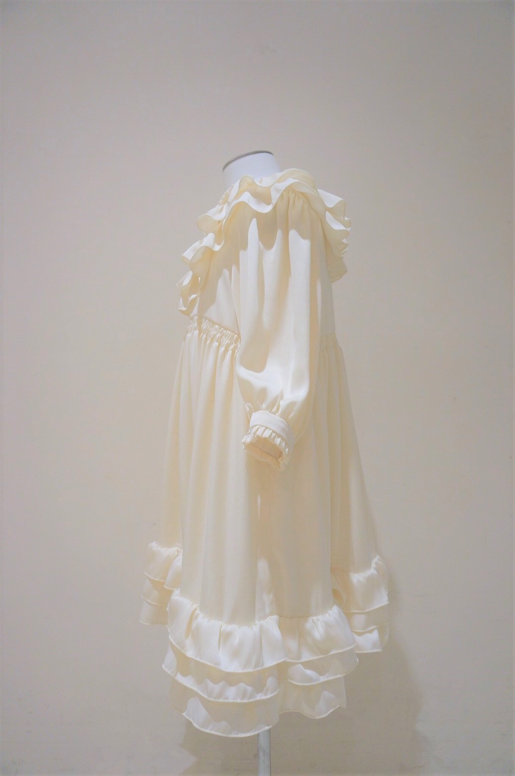 FRILL DOLL ワンピース - RoseMarie seoir