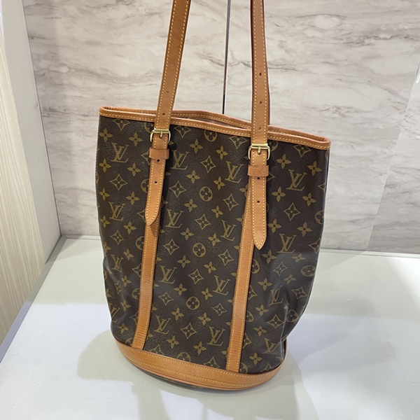 LOUIS VUITTON ルイヴィトン モノグラム バケットGM】ブランドバッグ