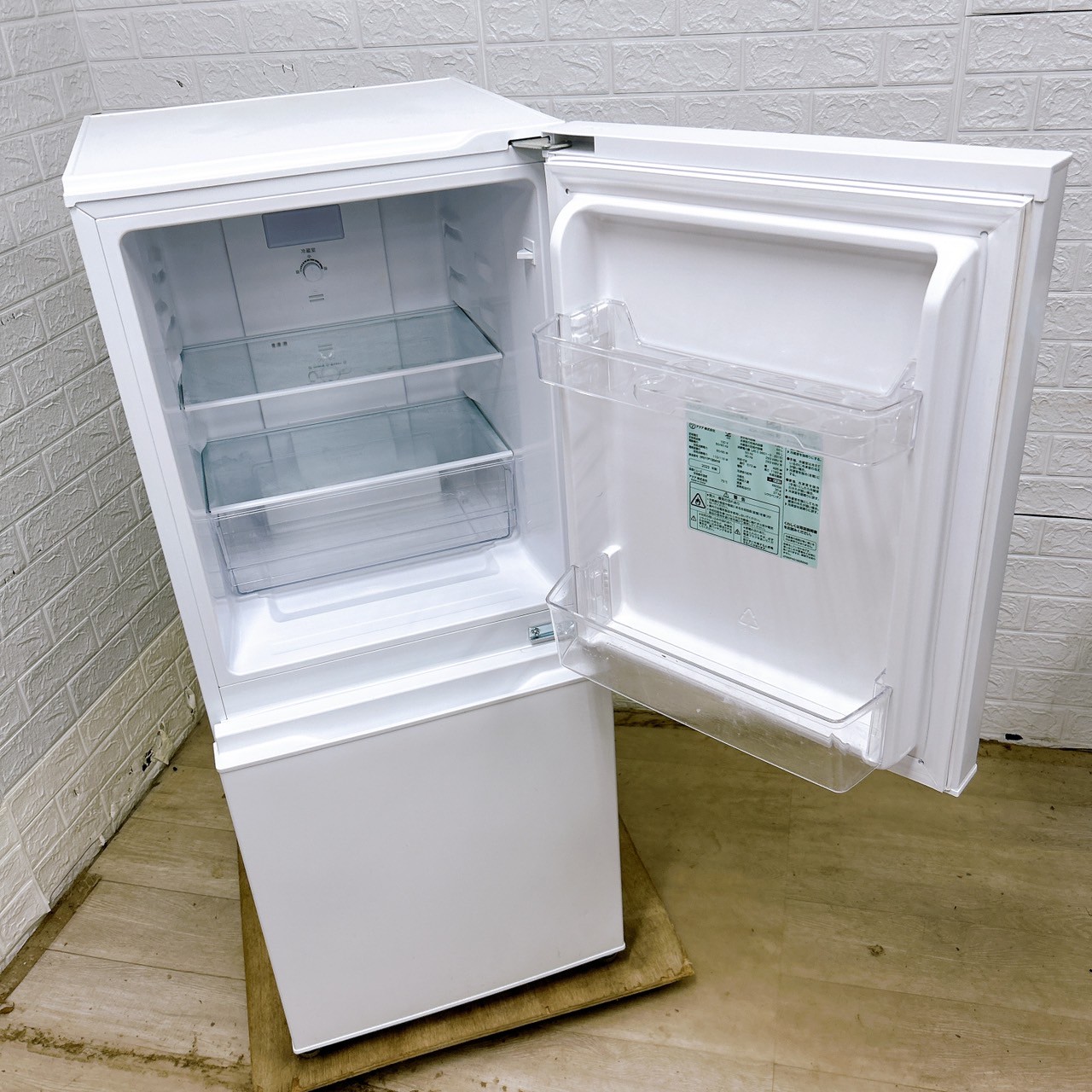 アクア AQR-14E2(W) 2023年製 135L 冷蔵庫 美品【全国発送対応】