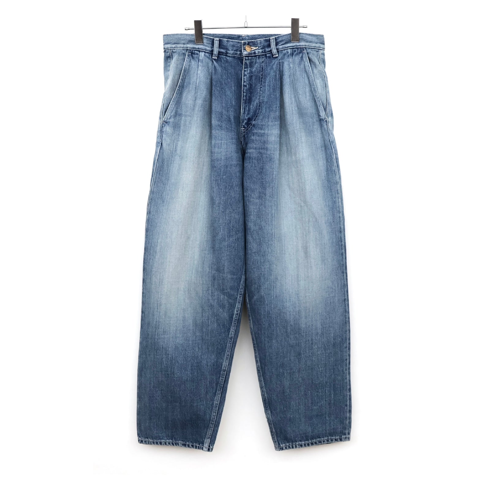 Selvage Denim Two Tuck Tapered Pants | ref. / Web Store