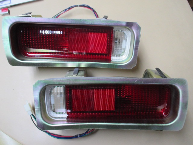 ハコスカ 44年式 テールランプ 左右セット | レストアパーツ.com®
