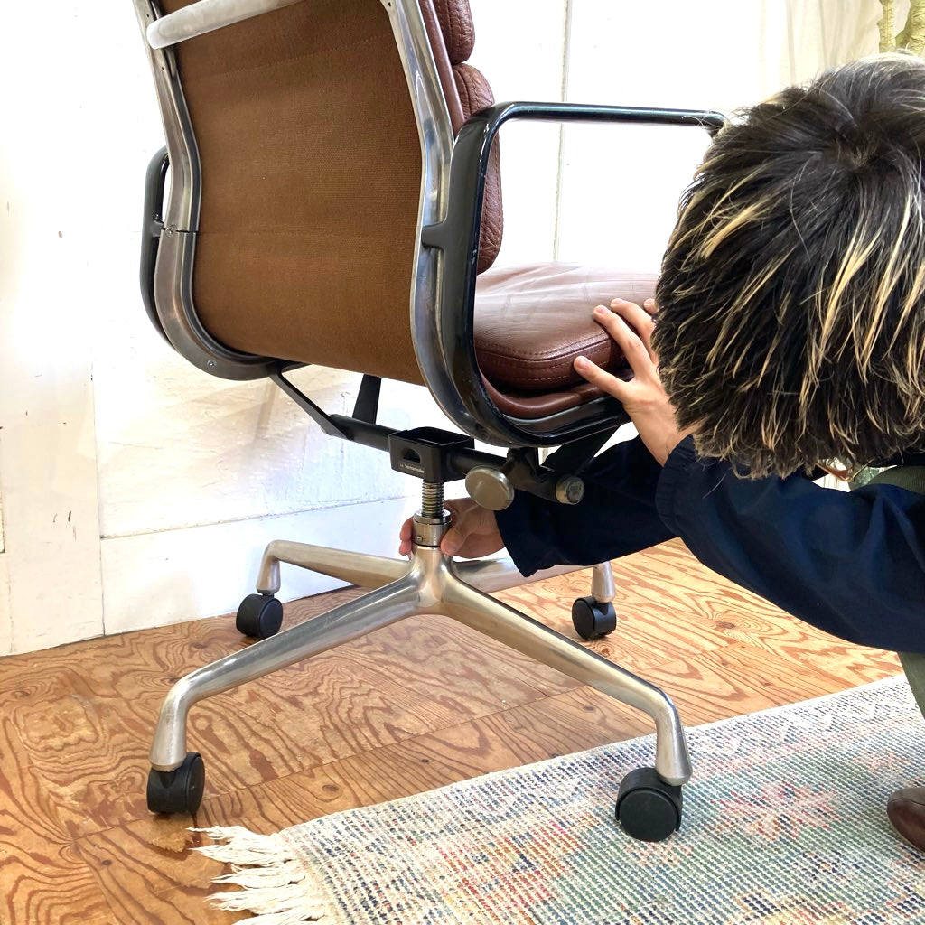 ハーマンミラー Herman Miller イームズ ソフトパッド マネジメント