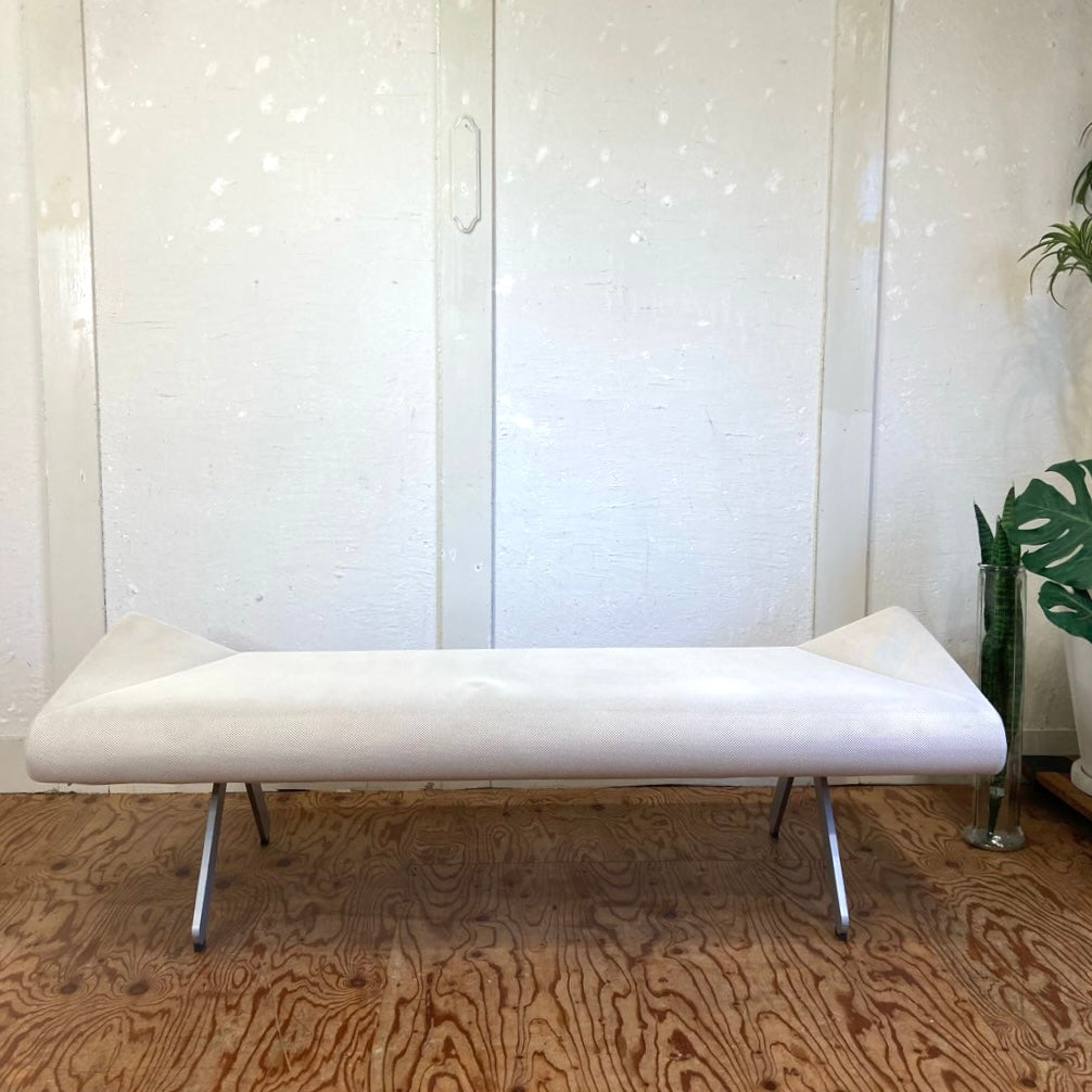 Cassina ixc.（カッシーナ・イクスシー）