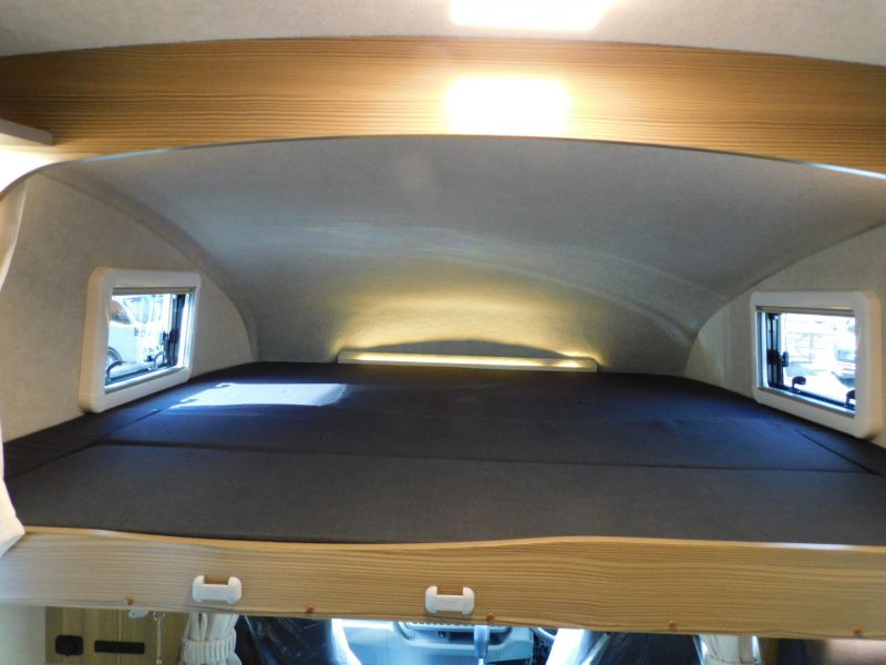 ZIL520 - ジル520 2025年モデル｜展示新車｜RVランド