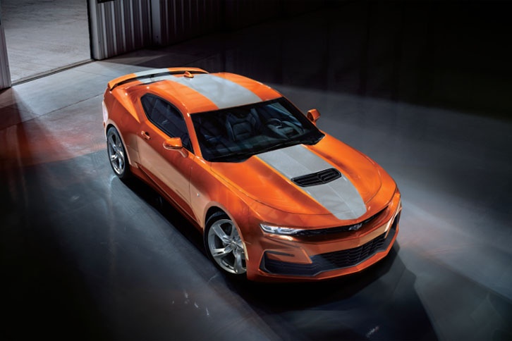 ビビッドオレンジ」の「シボレー・カマロ」が20台限定で発売