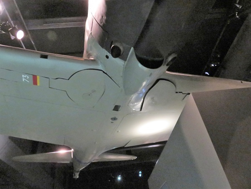 Photo） 坂井三郎の零戦 ？ ＜博物館実機写真＜2018年11月号