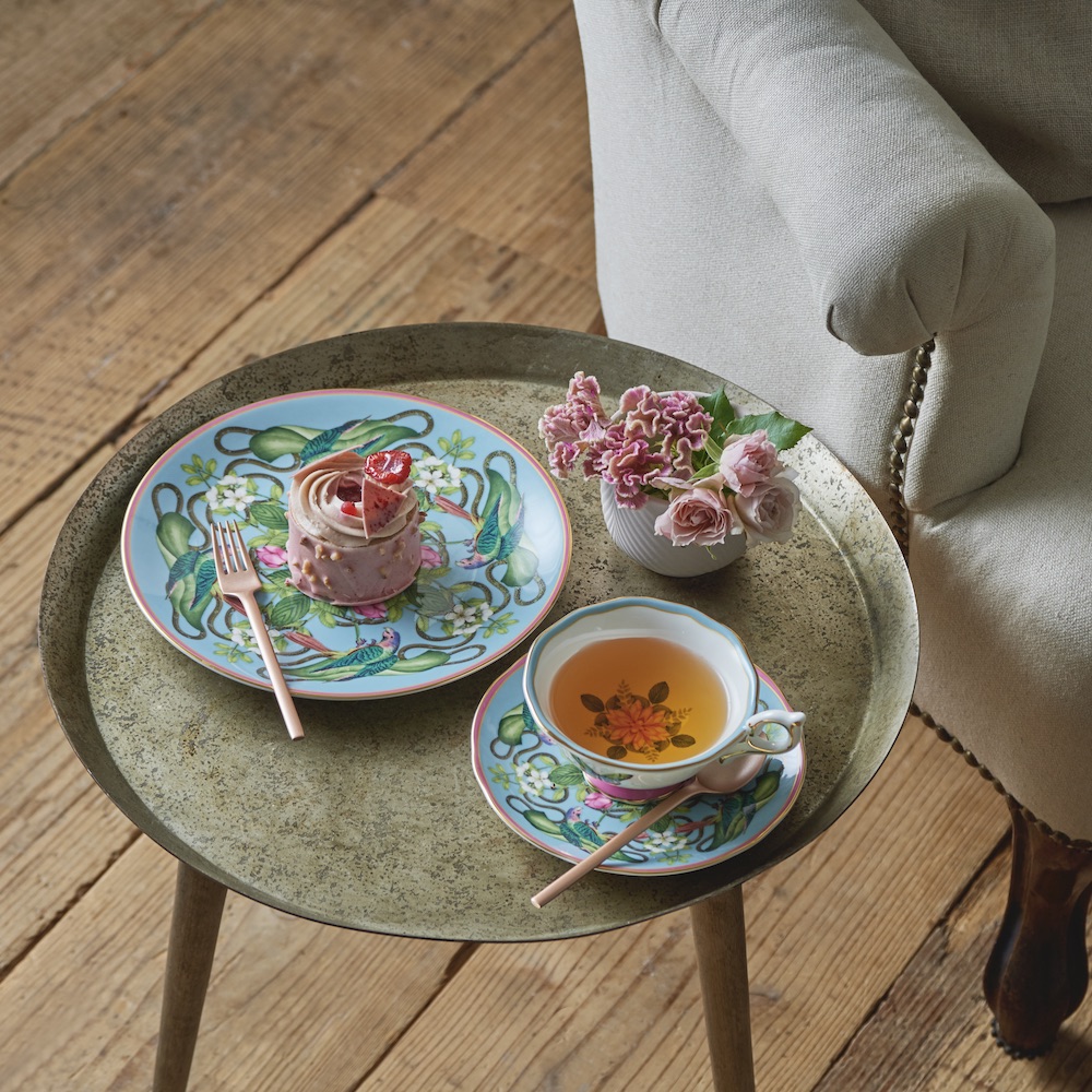 ワンダーラスト メナジェリィ 20cm プレート|WEDGWOOD公式オンラインストア