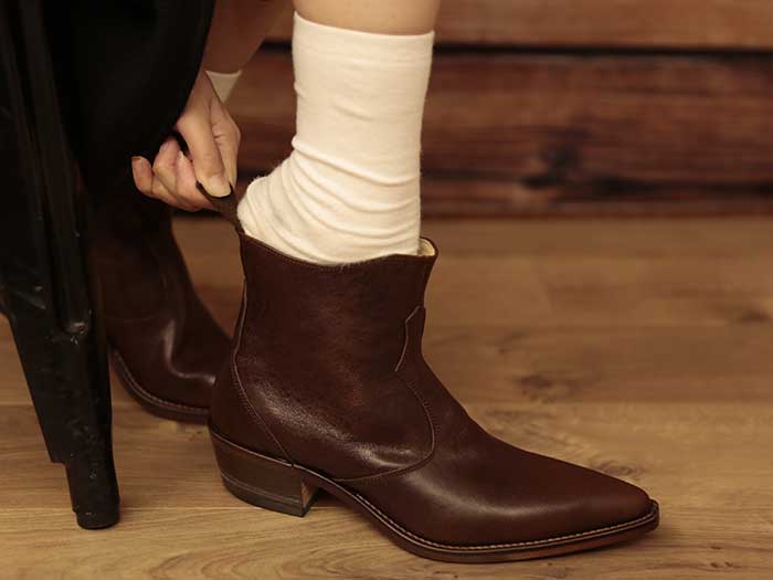 トラッカーズ（TRAKAR'S）14302 Brownの詳細ページです｜Western Boots