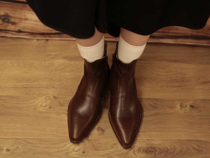 トラッカーズ（TRAKAR'S）14302 Brownの詳細ページです｜Western Boots