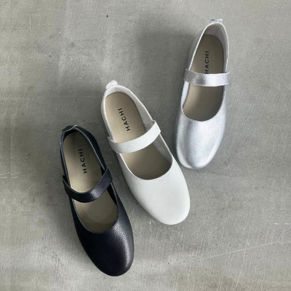 HACHI】やわらかく毎日に寄り添うフラットシューズ - 銀座ワシントン