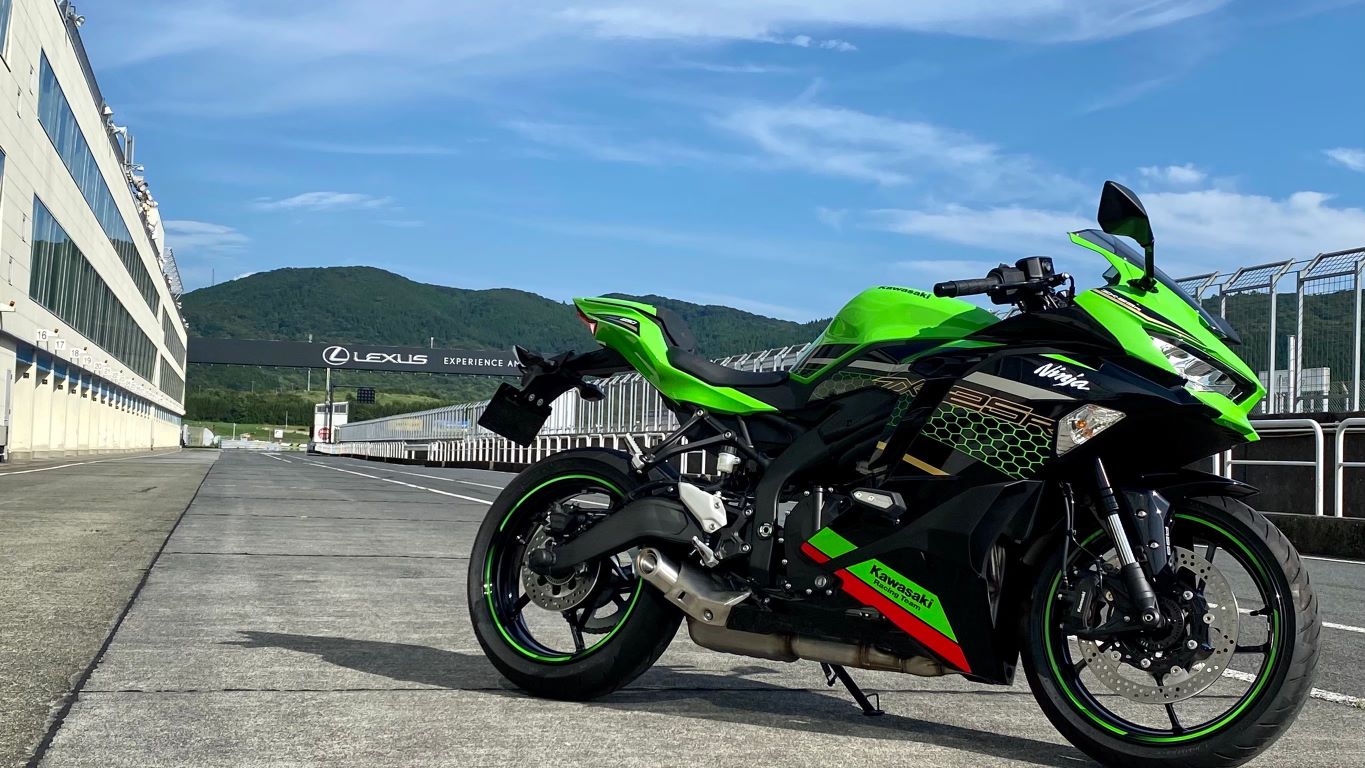 ZX-25R全国ミーティング2022 in 袖ヶ浦フォレストレースウェイ