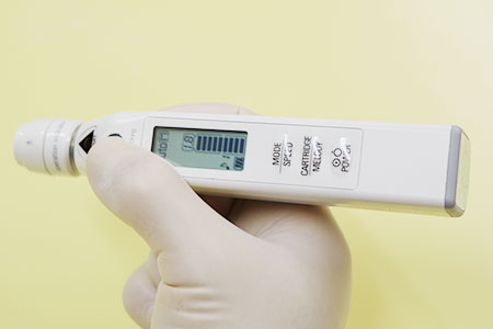 コンピュータ制御の電動麻酔器 | 東陽町歯科医院