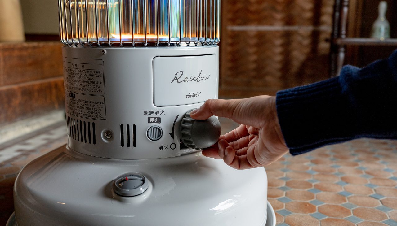 ☆未開封！新品☆】トヨトミ レインボーストーブ RB-2524(W) ホワイト