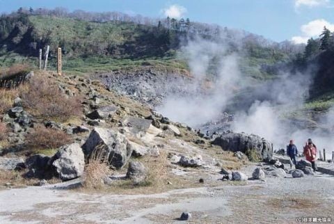 玉川温泉の北投石｜東北の観光スポットを探す | 旅東北 - 東北の観光