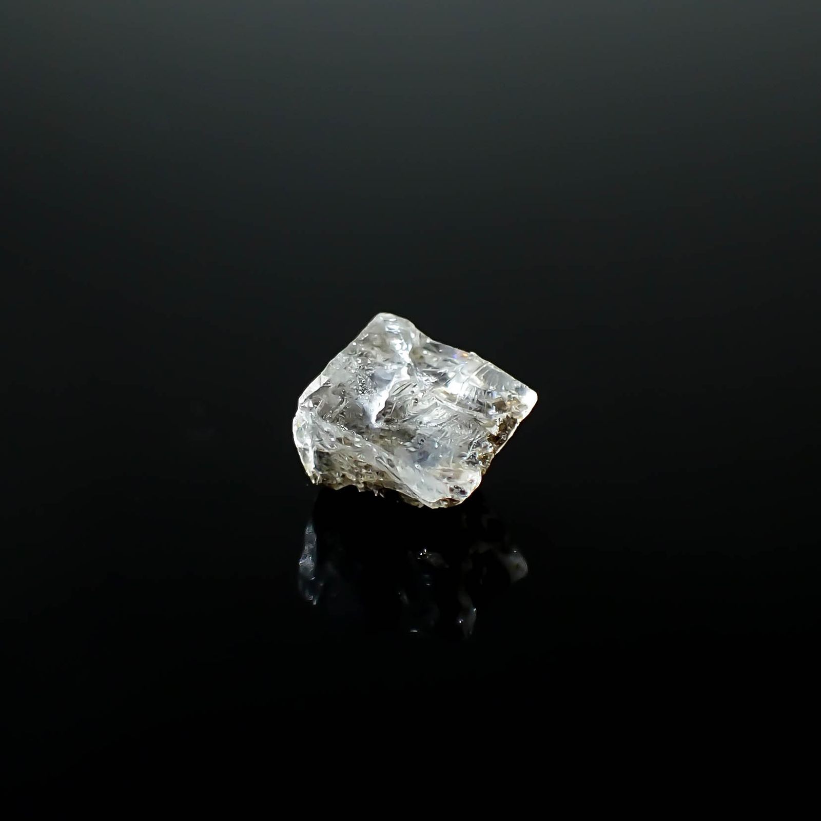 フェナカイト 原石 ロシア産 2.46ct [250730804]7.8x6.9mm前後 | TOP