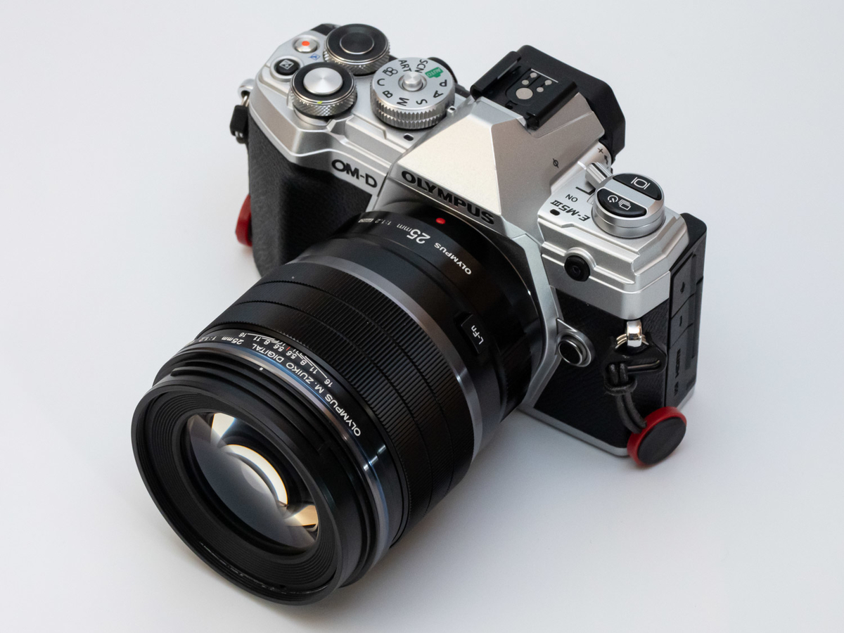 マイクロフォーサーズ 25mm単焦点レンズ 頂上決戦！ - toshiboo's camera
