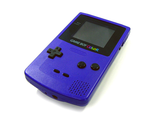 ゲームボーイカラー(パープル)とカセット ゲームボーイカラー(パープル