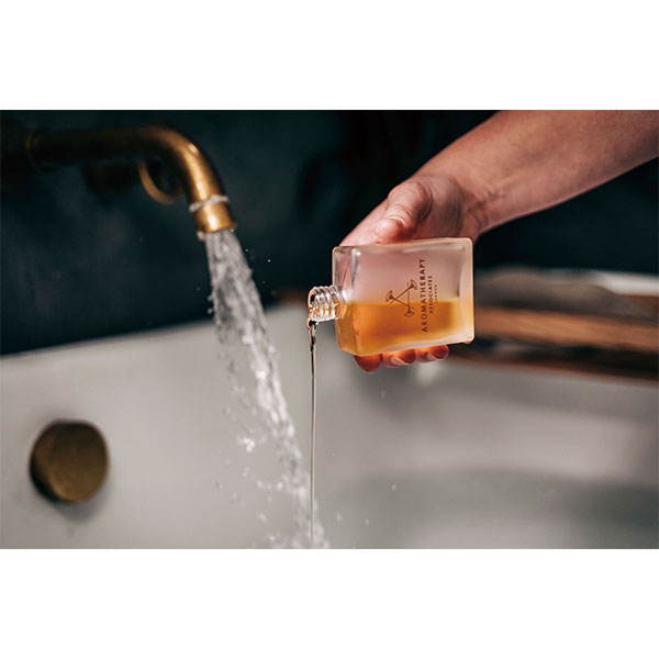 アロマセラピーアソシエイツ バスオイル 9mL×10(FREE -): グッズ