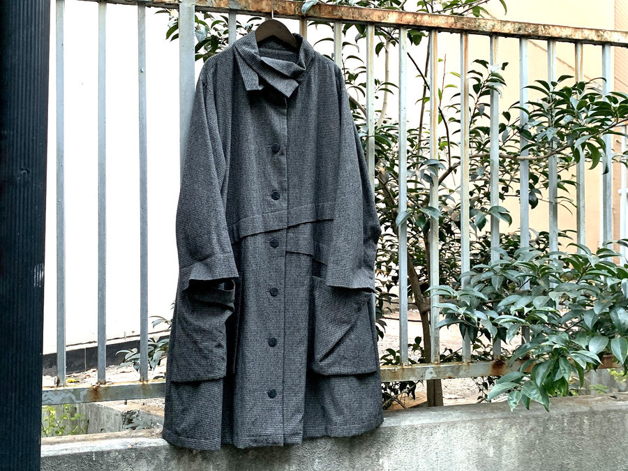 センソユニコ取扱の【慈雨/ジウ】より ウールデザインコート 入荷