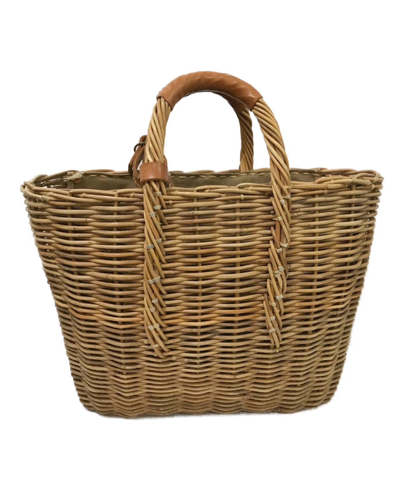 人気ブランド【ebagos / エバゴス】より定番のファー被せ籐編みトート